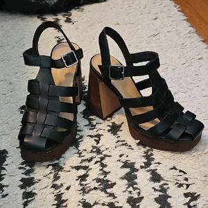 Crown Vintage Farlie Platforms